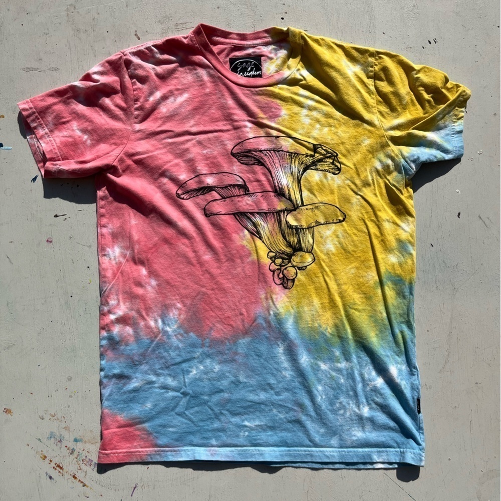 Men's Sage Vaughn x RVCA T-Shirt Multicolor Mushroom S Fungus DMT 3rd Eye Trippy